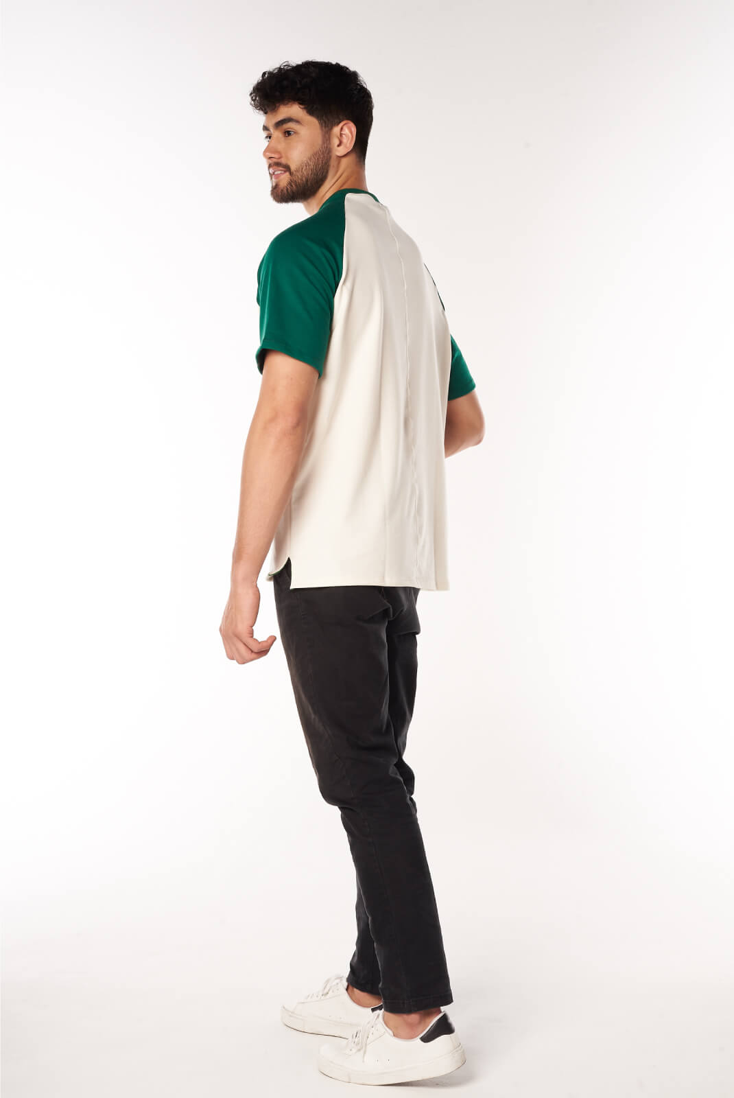 Camiseta Oversize Beige Verde Botella